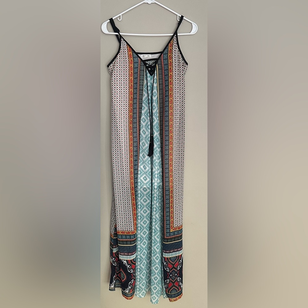 SKYLAR & JADE size SMALL Bohemian Maxi Dress with Multicolor Patterns